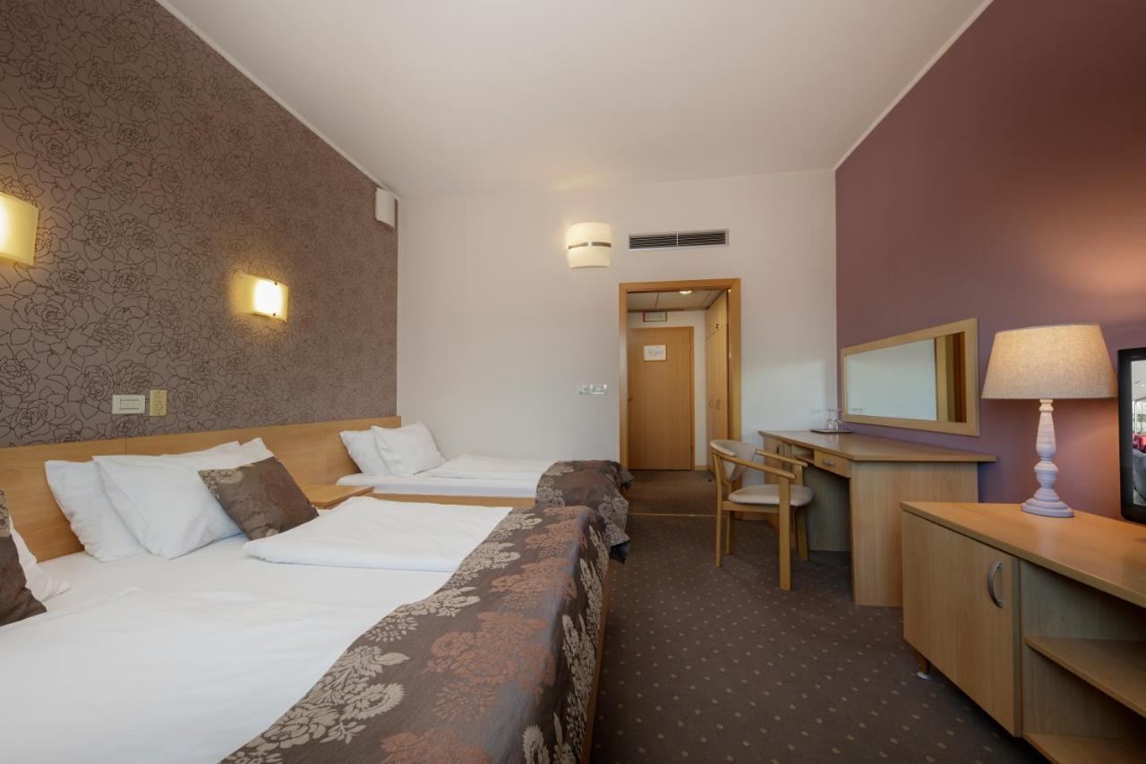 Hotel Zovko Zagreb Sesvete Eksteriør bilde
