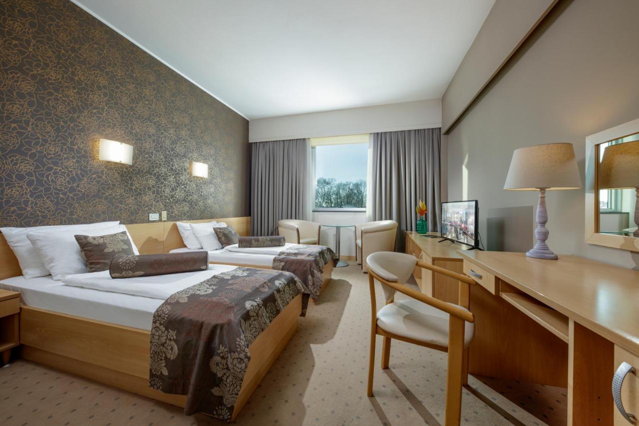 Hotel Zovko Zagreb Sesvete Eksteriør bilde