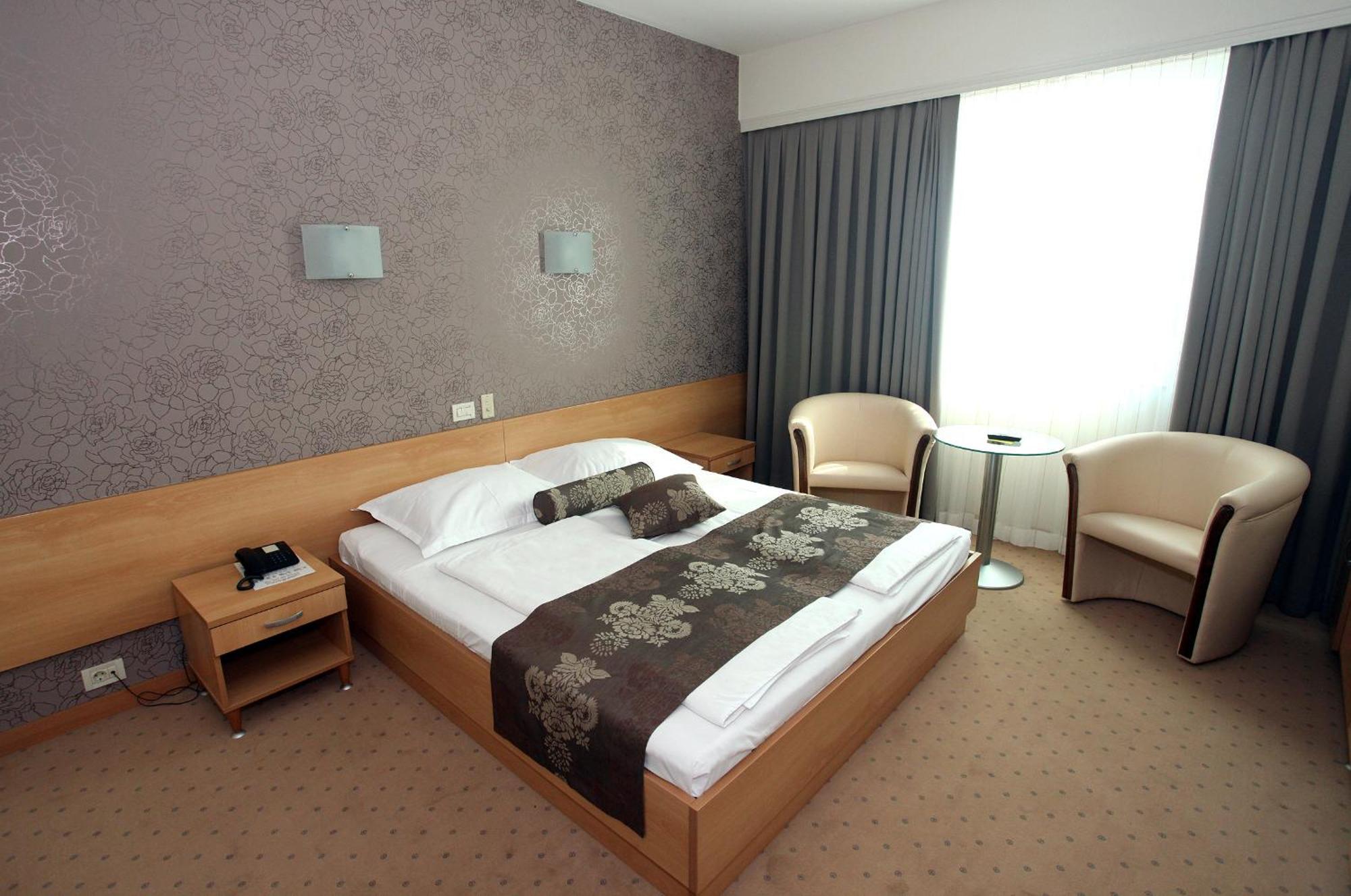 Hotel Zovko Zagreb Sesvete Eksteriør bilde