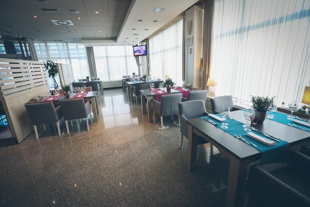 Hotel Zovko Zagreb Sesvete Eksteriør bilde